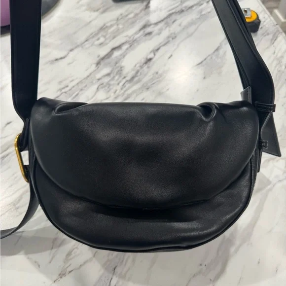 Flour Half Moon Crossbody Women's Street Level Black - Picture 3 of 15